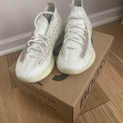 Adidas Yeezy Boost 380 “Calcite Glow” shoe size 6 Woman