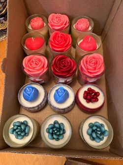 Beautiful colorful scent candles 🕯️🥰