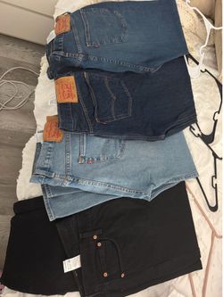 501 Levi’s pants
