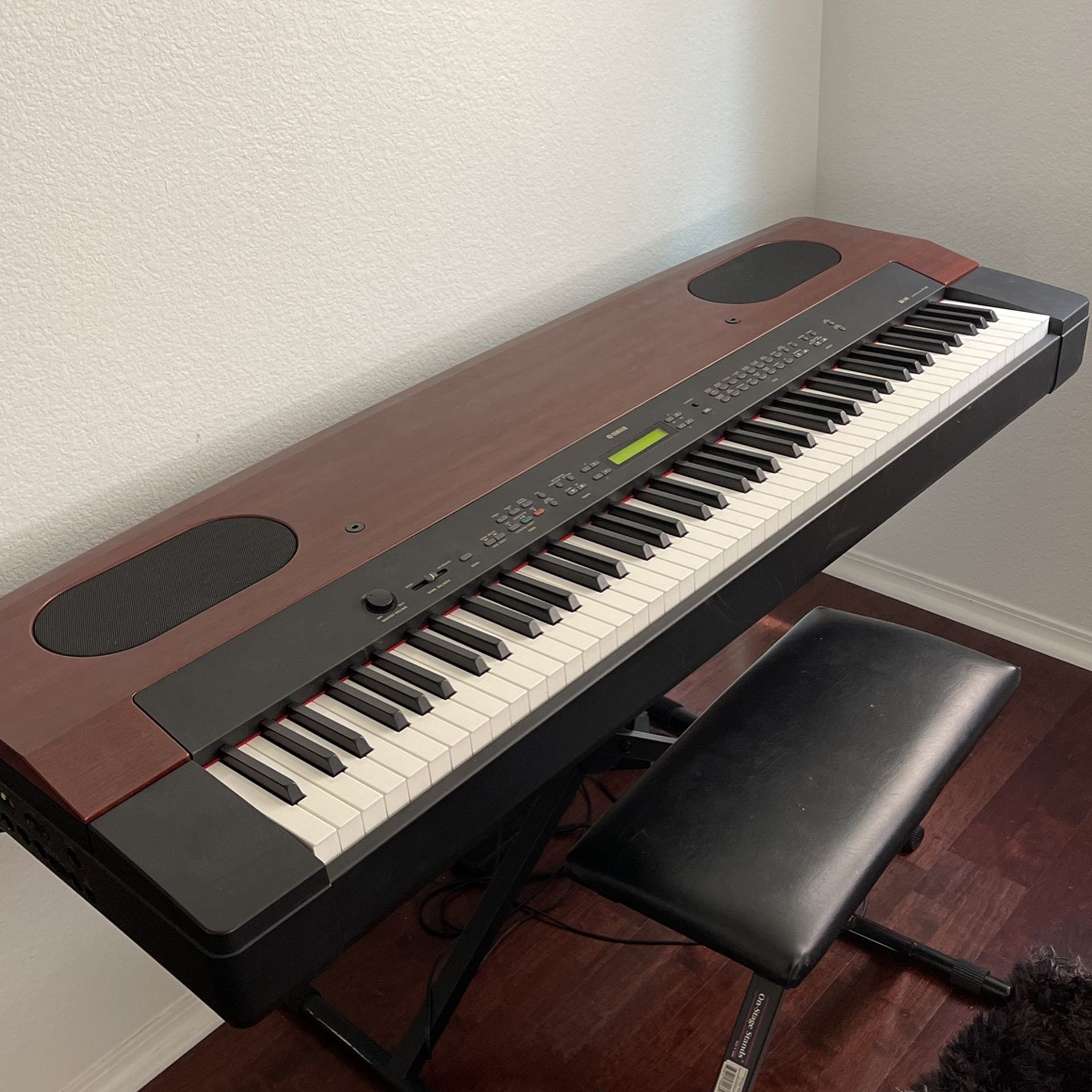 Yamaha PF-500 Electronic Piano. Yamaha Keyboard