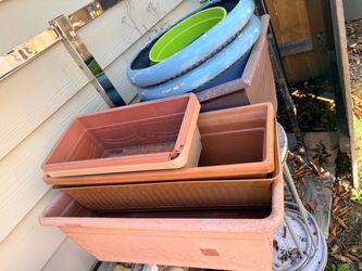 Plastic Planter for Indoor/Outdoor Nursery Garden Pa