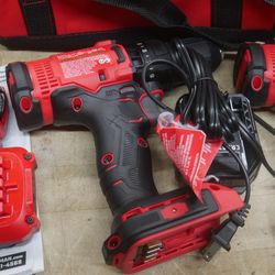 Craftsman Drill CMCD700 CMC8000 drill and impact driver w 2 batteries charger carry bag 891343-4
