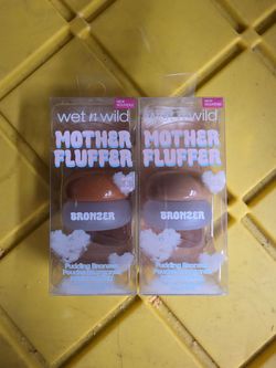 Mothee Fluffer Bronzer