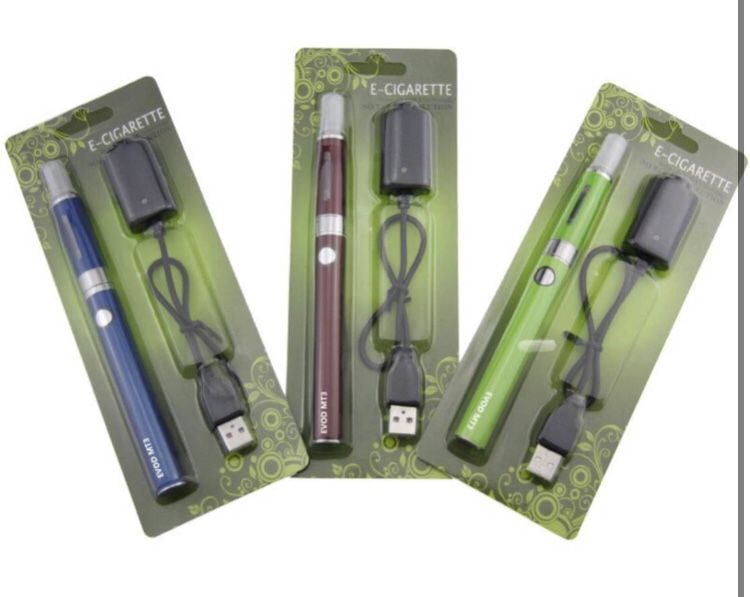 V Cart Atomizer Pen Batteries - NEW in pkg w/ chargers!