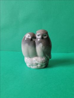 Vintage Royal Copenhagen Denmark Porcelain Owls 3.25" Figurine #834.