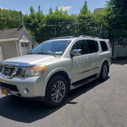 2013 Nissan Armada