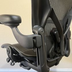 Herman Miller Aeron (size B) Office Chair- Posture Fit Lumbar /fully Loaded   