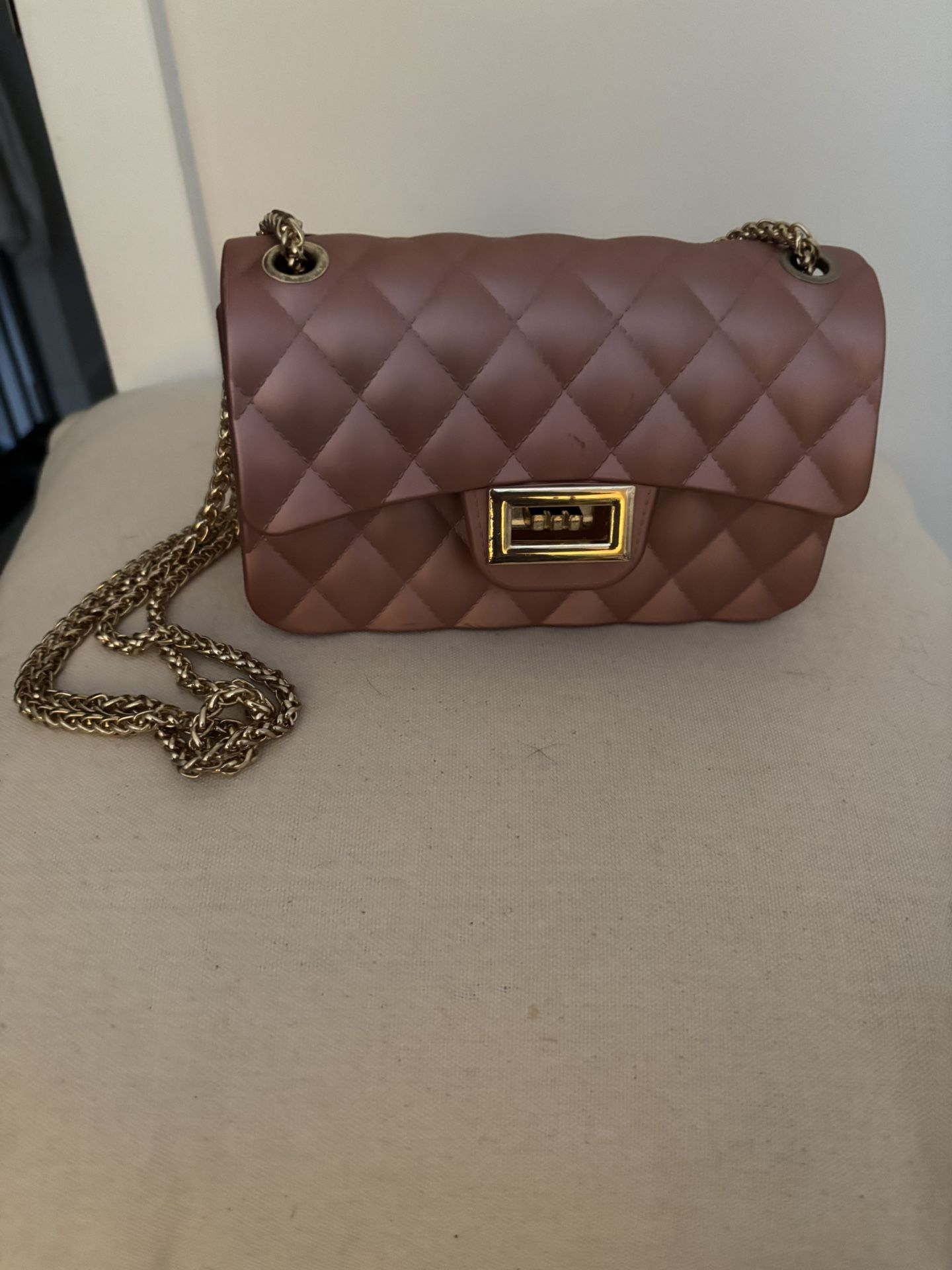 New Rose gold purse With Gold Chain