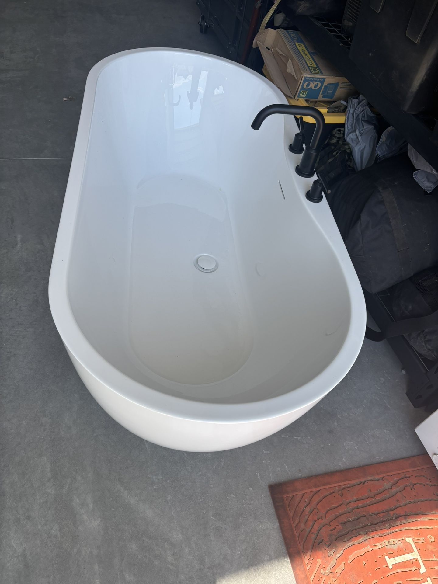 Brand New Tub 