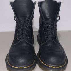 Doc Martens AirWair 11821 8-Eye Combat Boots Black Women’s Size 7 