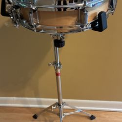 Ludwig Rocker Piccolo Snare Drum With Deluxe Stand