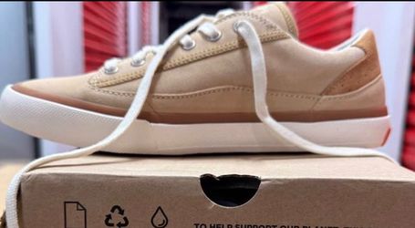 New Sneakers for Sale! 👟