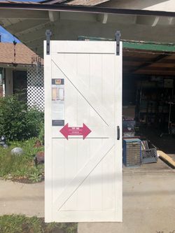 Sliding barn door