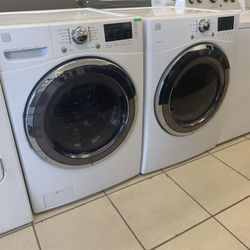 KENMORE SET FRONT LOAD WASHER AND DRYER WHITE