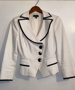 Bebe jacket size 6