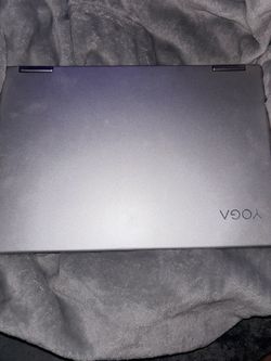 Lenovo yoga laptop + mouse