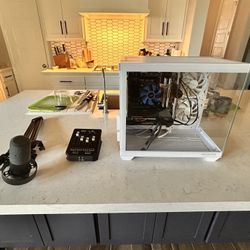 Pro Gaming Pc With Mic & Audio Mixer