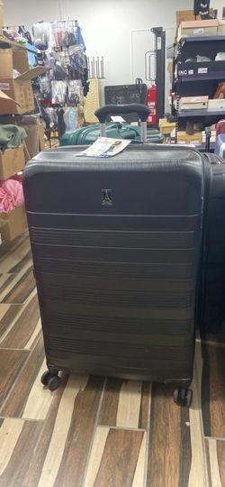 Travelpro Hard Shell Spinner Luggage