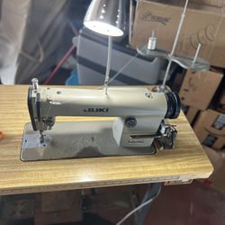 Juki Industrial Sewing Machine
