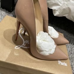 Christian Louboutin - So Kate 37 (Nude)