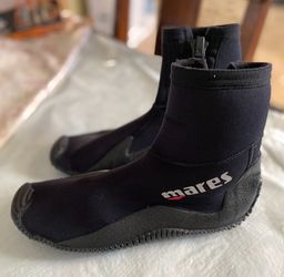 Mares 3mm Classic Dive Boots - Size 8 Like new condition