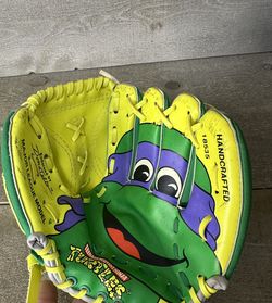 Remco Teenage Mutant Ninja Turtles Donatello Baseball Glove Vintage 1999 RHT Kid