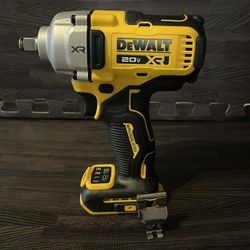 Brand new Dewalt 20V MAX* XR Cordless 1/2 in. Mid-Range Impact Wrench with Hog Ring Anvil