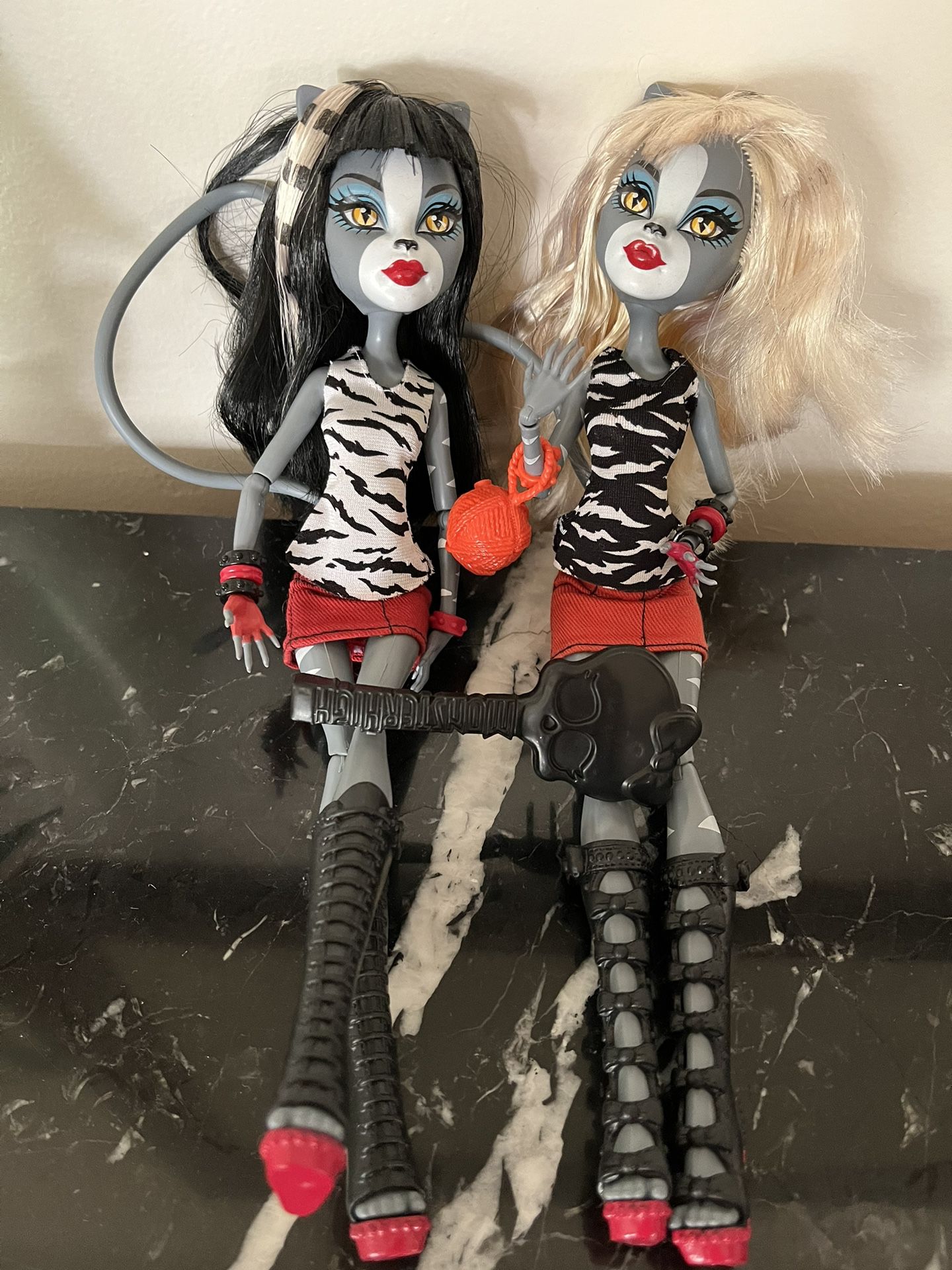 Monster High Meowlody And Purrsephone Dolls