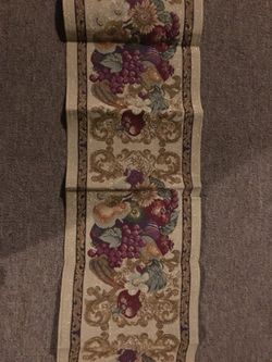 Holiday table runner