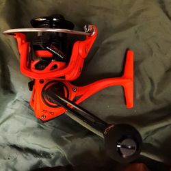 Lews Xfinity Speedspool Neon Orange Spinning Reel