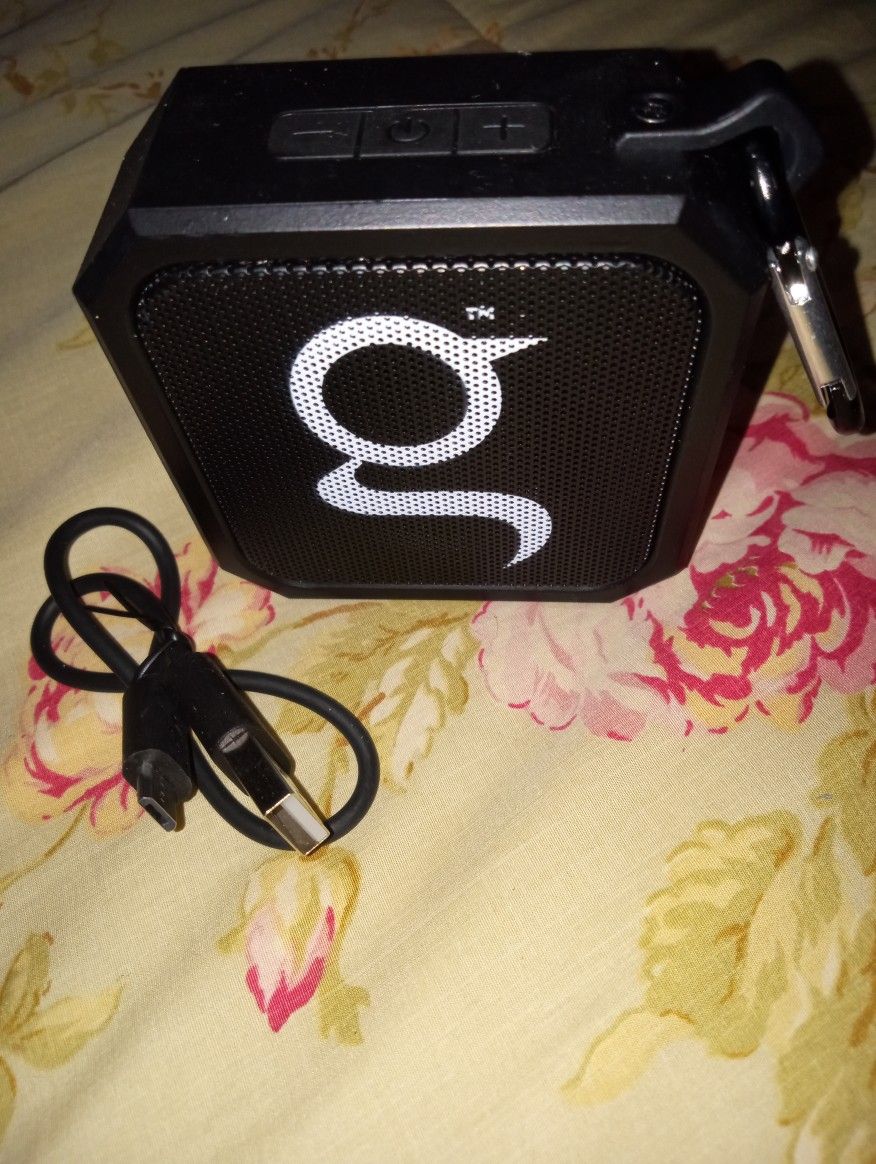 game Bluetooth portable speaker