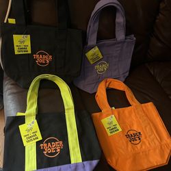 OCTOBER TRADER JOE’s TOTE BAGS 