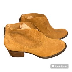 Jessica Simpson Dacia Boots Size 9.5M