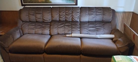 Brown Fabric recliner couch