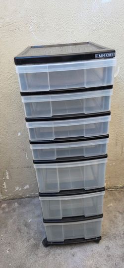 7 drawer plastic organizer  with wheels