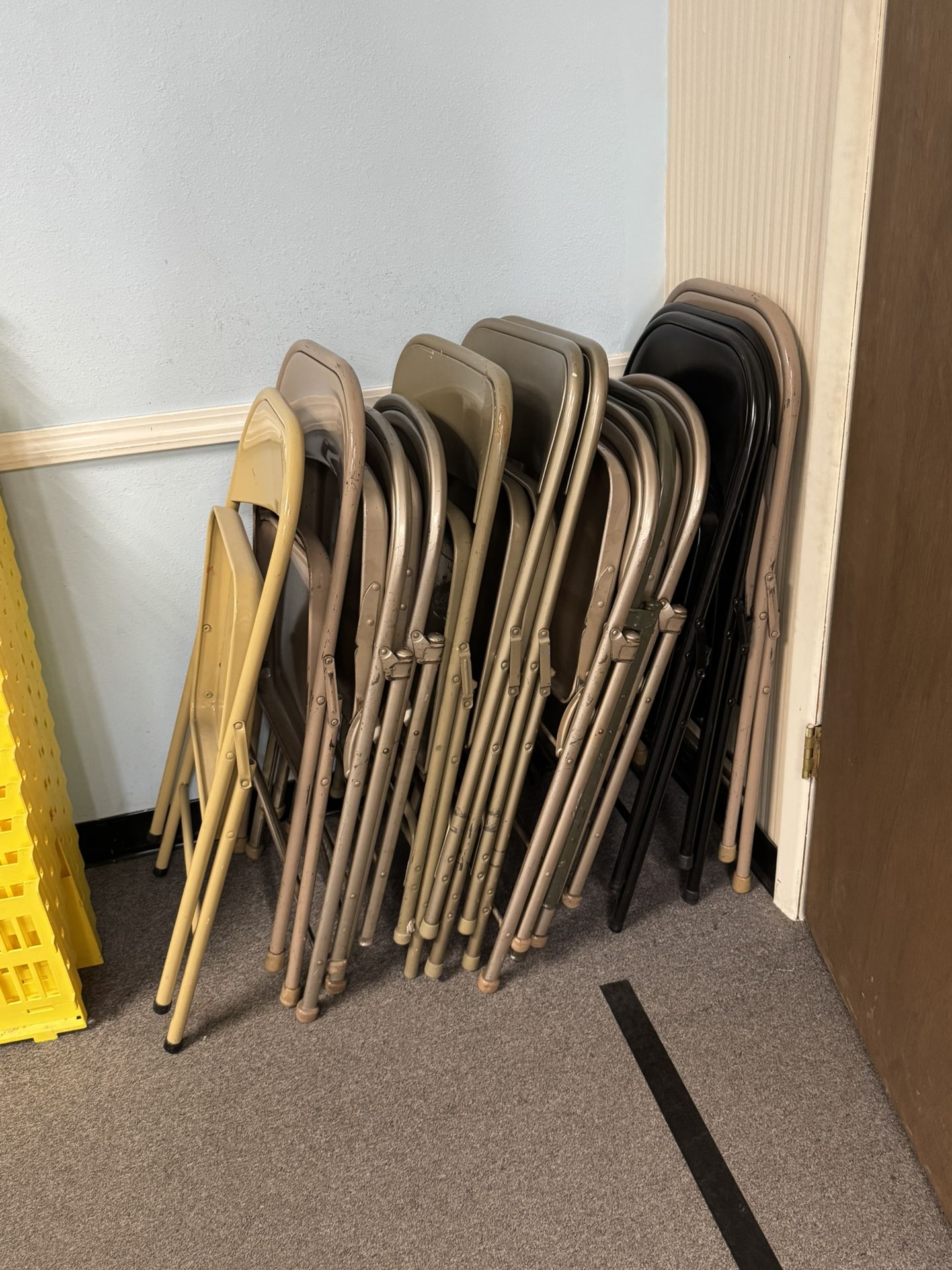 13 Folding Chairs Various Colors