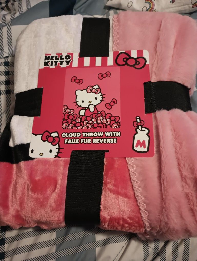 Hello Kitty Cloud Throw Blanket