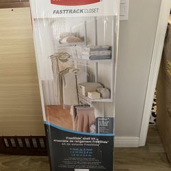Rubbermaid Closet Kit
