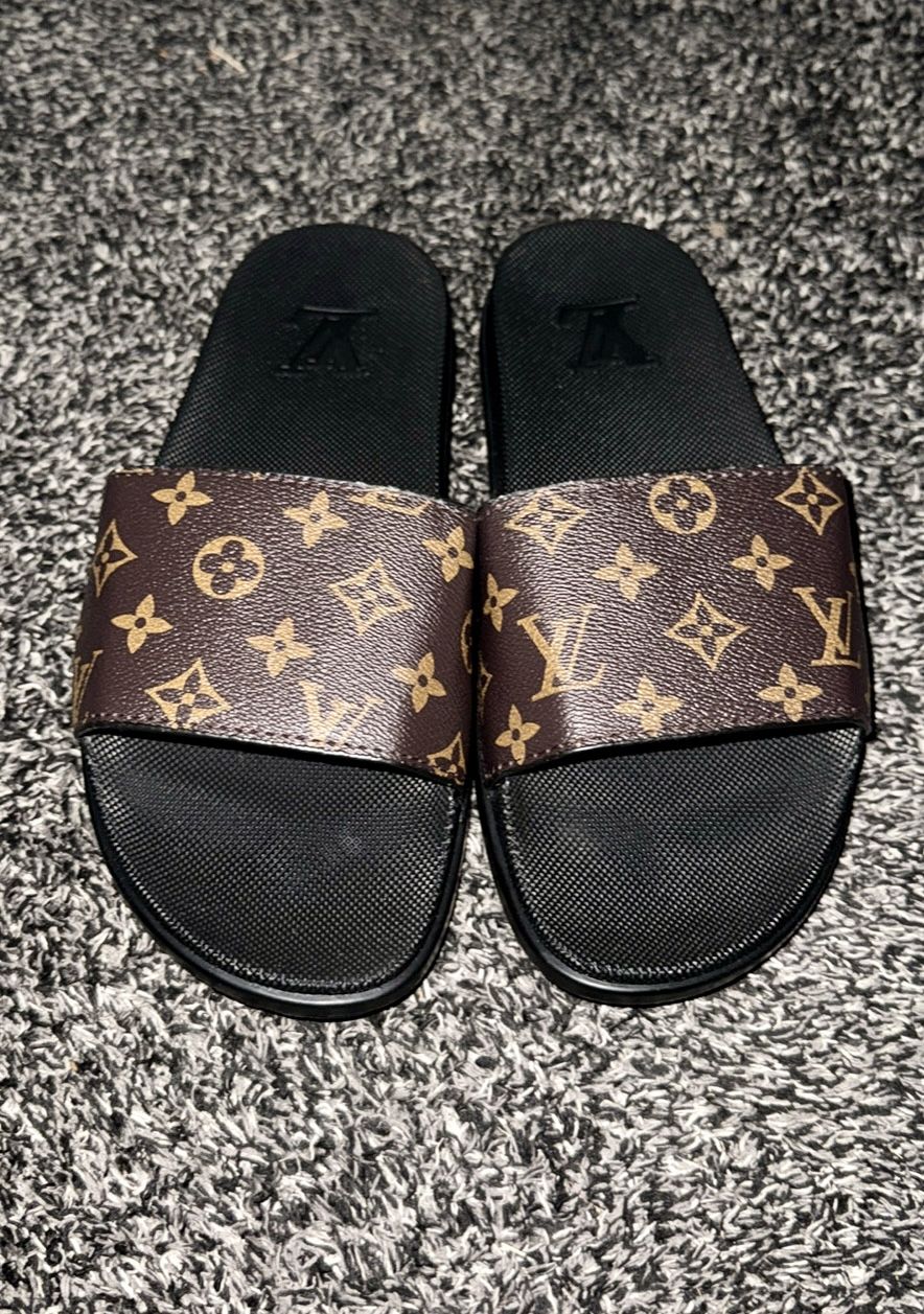 LOUIS VUITTON Sunbath Monogram Canvas Slide Sandals Brown US 9/EU 42