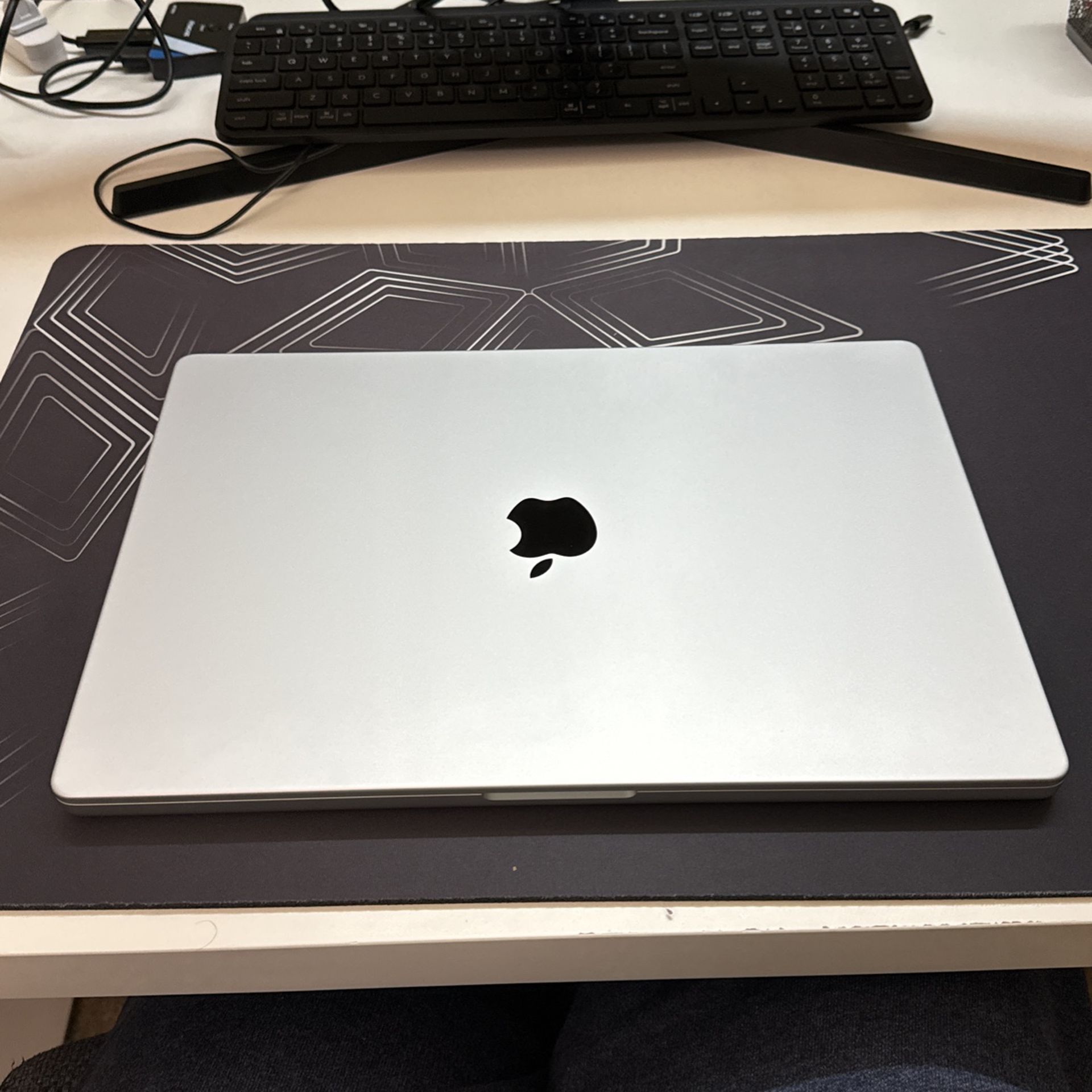 Macbook Pro M3 Pro