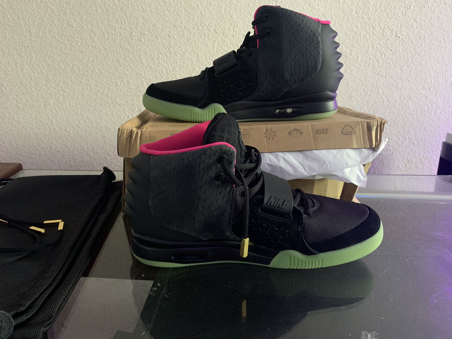 Pre-Owned Nike Air Yeezy 2 NRG Solar Red Size 13