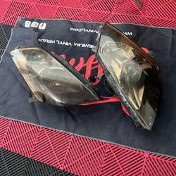 Nissan 350Z Headlight Used. 