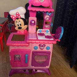Minnie Mouse Kitchen 