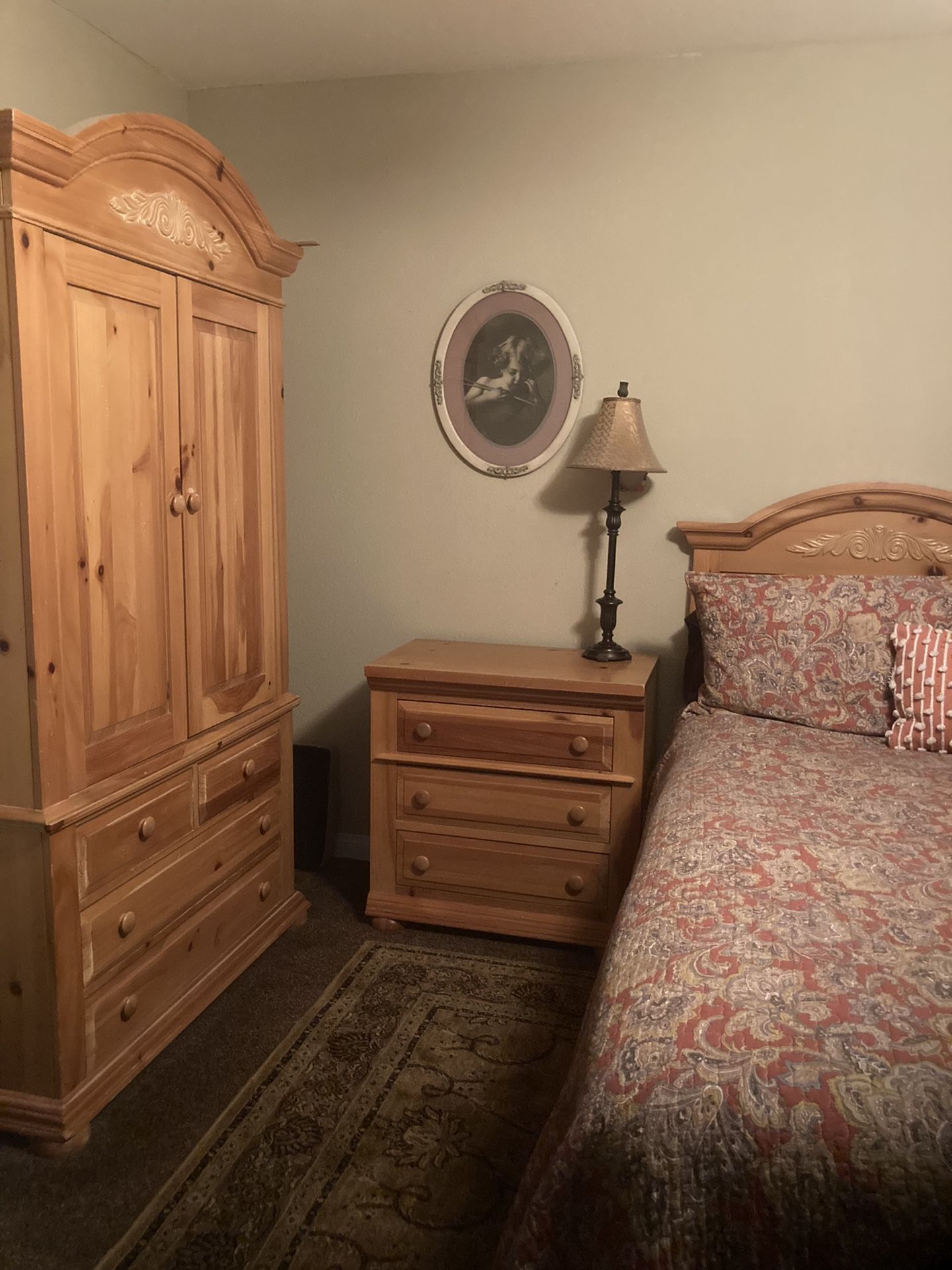 Broyhill Fontana Cal-King Bedroom Set
