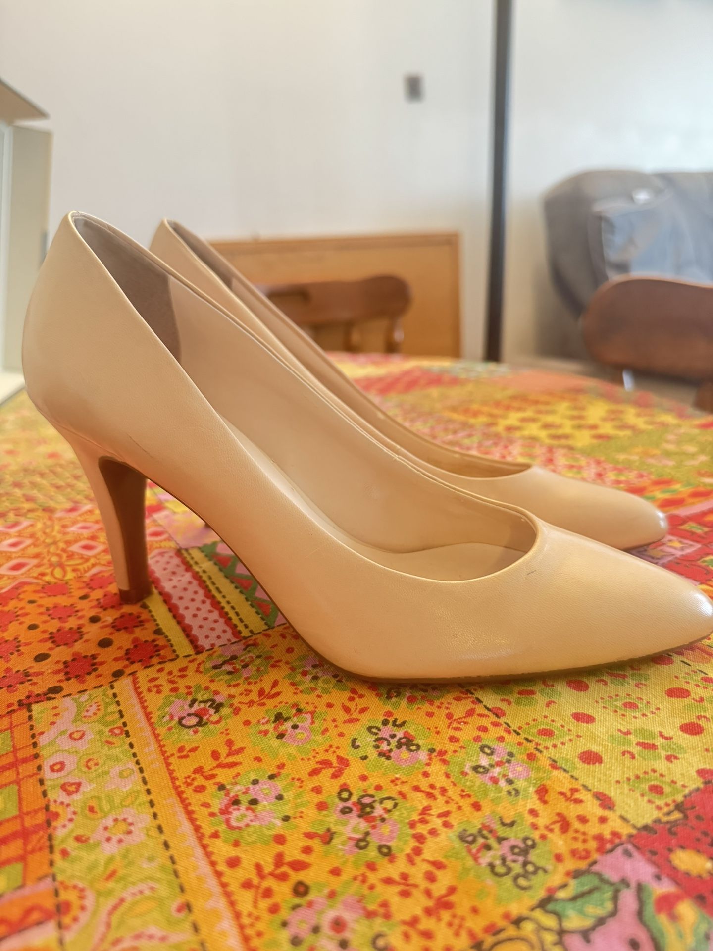 FRANCO SARTO - Nude/Beige Heels
