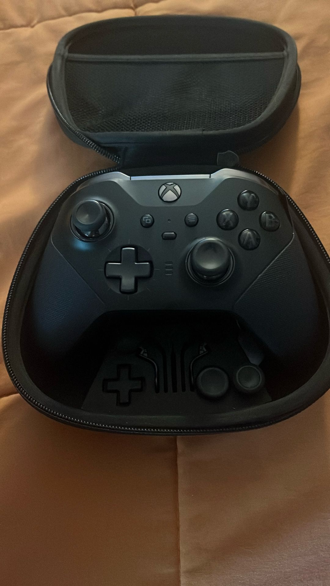 Xbox Elite Series 2 controller