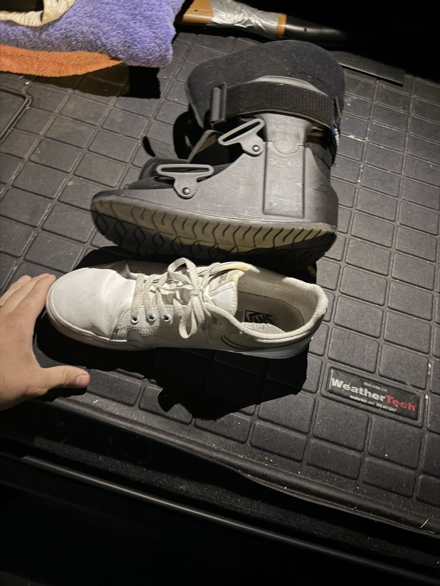 Ortho Foot Boot/brace Size 8-12 Ish 