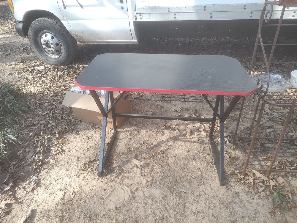 Black And Red Gaming Desk