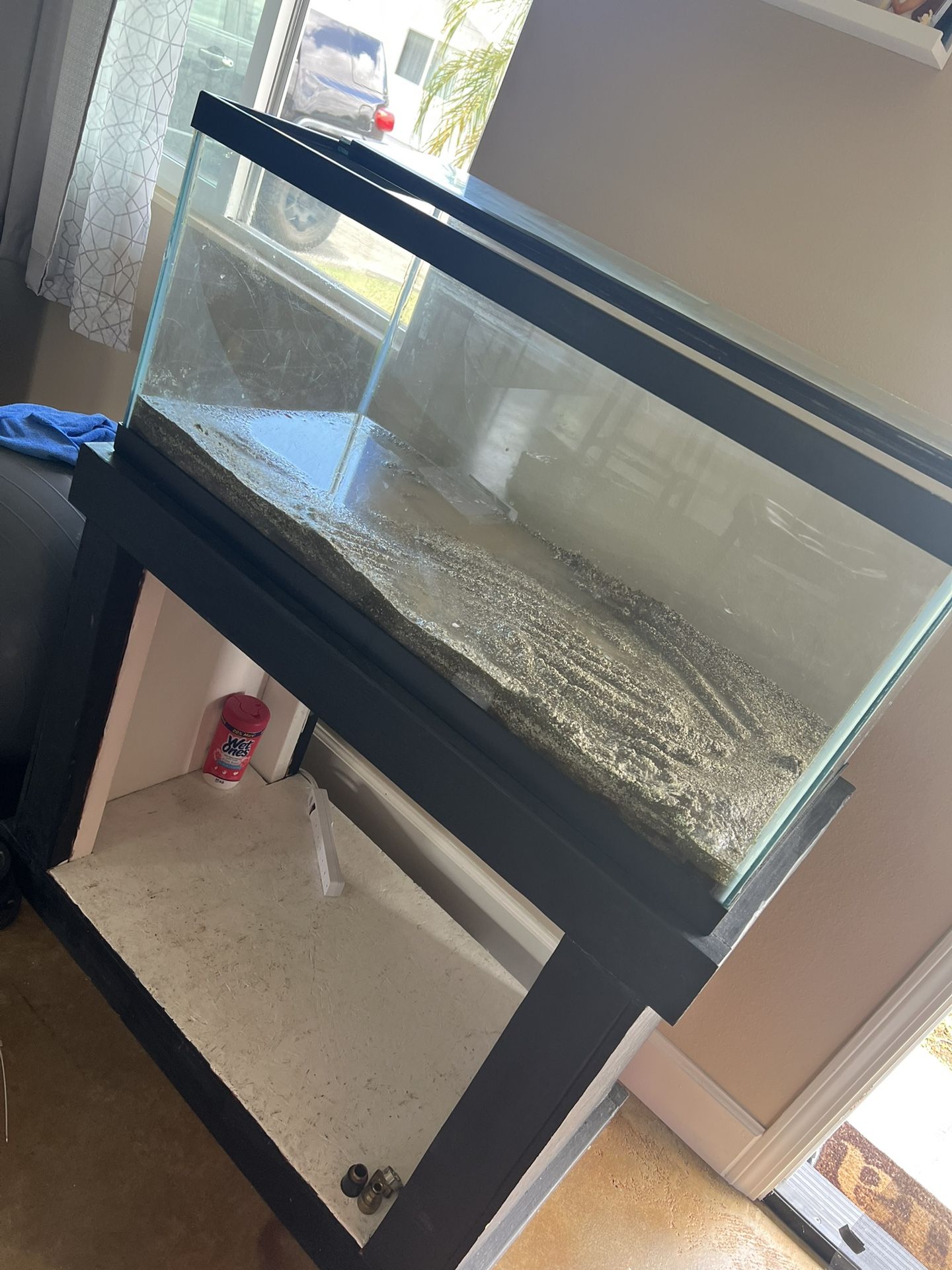 40 gallon breeder Fish Tank, glass cover, Tank Stand, Filter, Heater, Sand