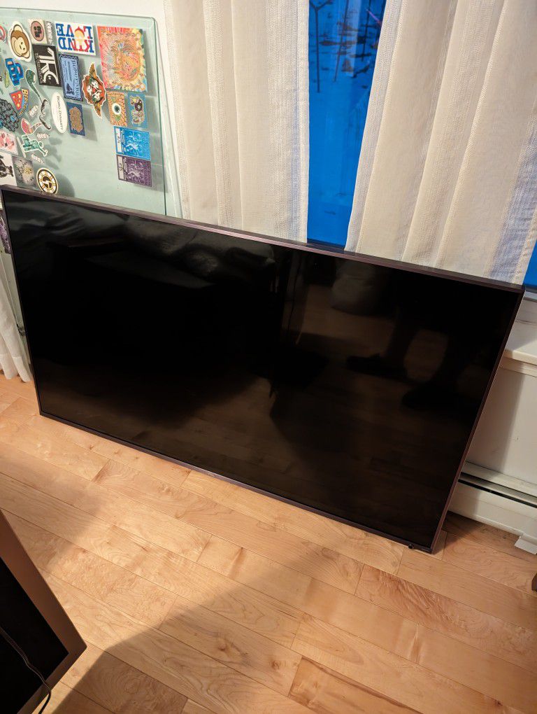 TCL 65" 4k HDR TV Works Great $250 OBO